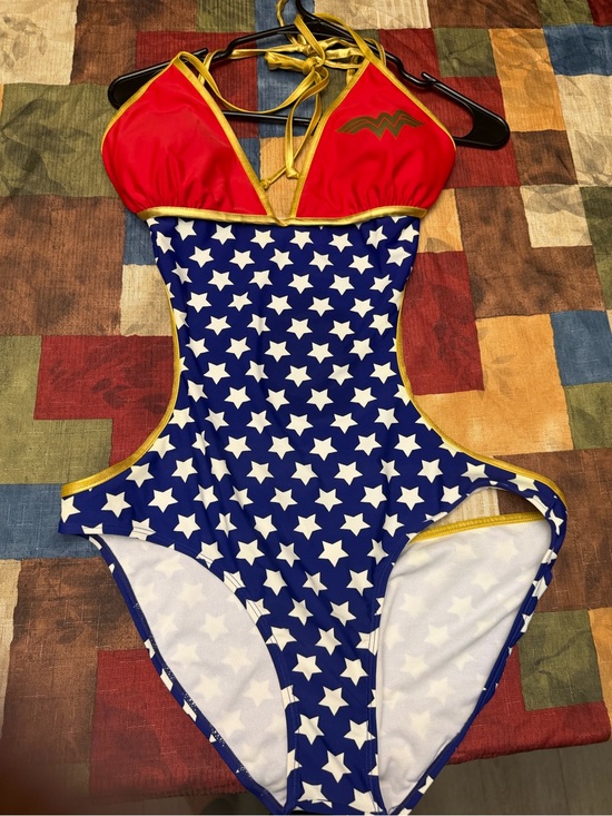 DC Comics Other - Wonder Woman women’s Red & Blue Star One-Piece Swimsuit